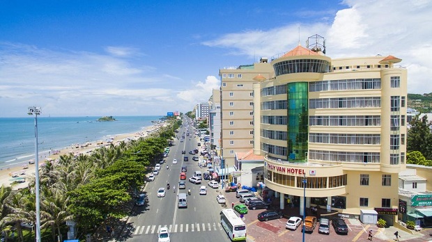 111/ Bán 252 m2 đất ngang 8,1 m đường nội bộ khu Thùy Vân chuyên xây khách sạn. 