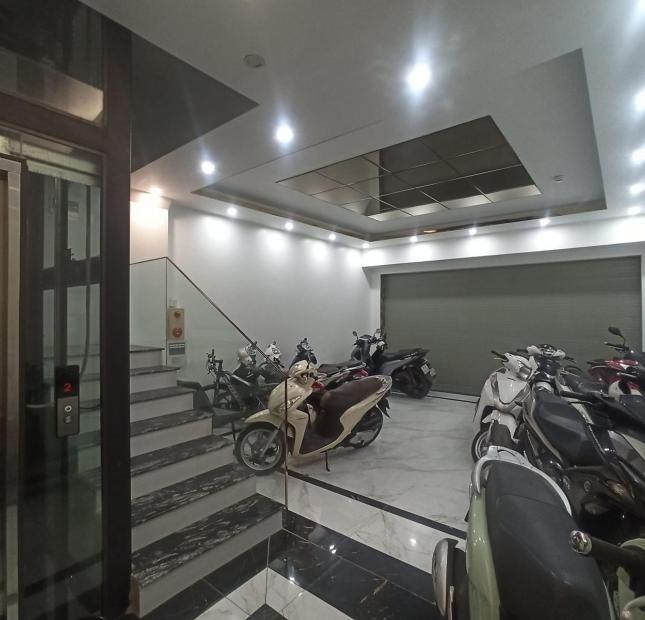 BÁN NHÀ ÁI MỘ  GẦN CV BỒ ĐỀ OTO VÀO NHÀ THANG MÁY