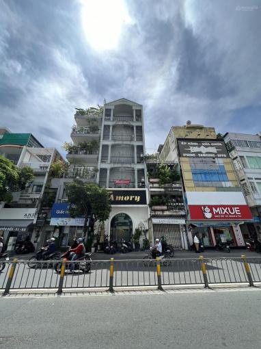 Chia tài sản Bán gấp nhà góc 2 MT Đề Thám, Quận 1, DT: 5x11m, 5 tầng. Giá: 19tỷTL