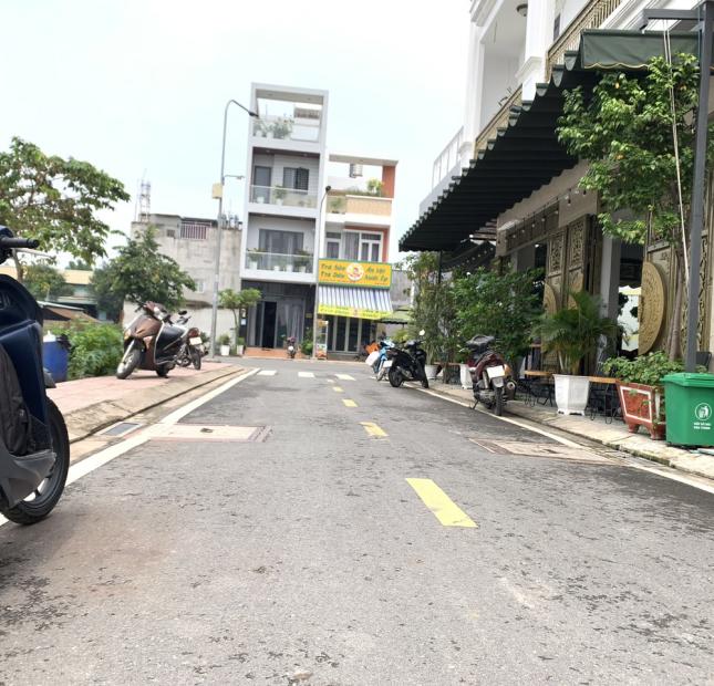 CHÍNH CHỦ BÁN LÔ ĐẤT 50M2 THỔ CƯ, GẦN CHỢ VÀ TRƯỜNG THPT NGUYỄN HỮU CẢNH, SỔ HỒNG RIÊNG.