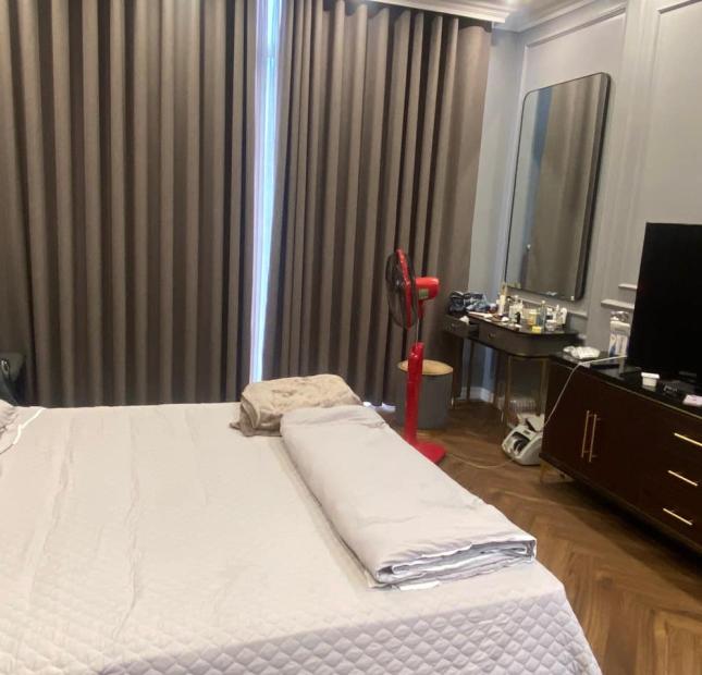 57m 6 Tầng Mặt Tiền 5.6m Mặt Phố Quan Hoa Cầu Giấy. Vị Trí Cực Đẹp. Vỉa Hè Kinh Doanh Đỉnh. Giá