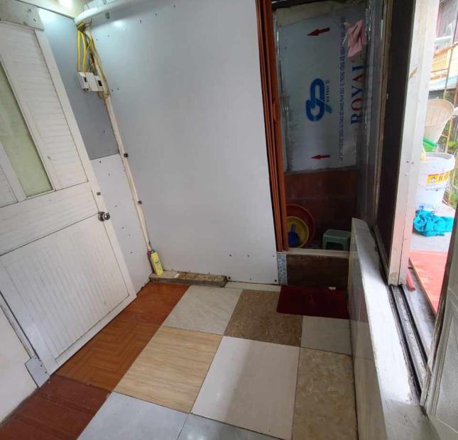 650 TRIỆU TẬP THỂ 8-3, HAI BÀ TRƯNG,SỔ ĐỎ CHÍNH CHỦ,GẦN ĐƯỜNG Ô TÔ.