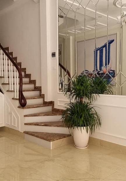53m Mặt Tiền 4.2m Nhỉnh 12 Tỷ Mặt Phố Võ Chí Công Cầu Giấy. Vỉa Hè Đá Bóng Kinh Doanh Siêu Đỉnh.