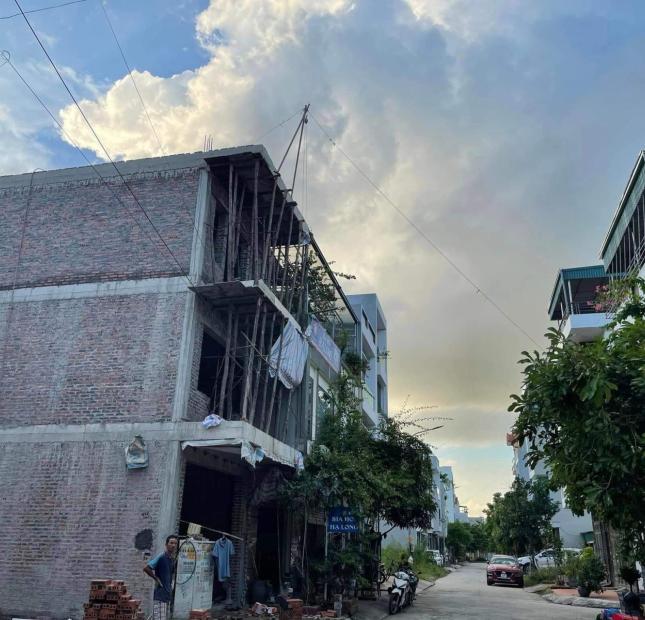 BÁN ĐẤT KĐT PHÂN LÔ SAU CHỢ SATO,P.CAO XANH. DT:69.75M2 ĐẸP !!!