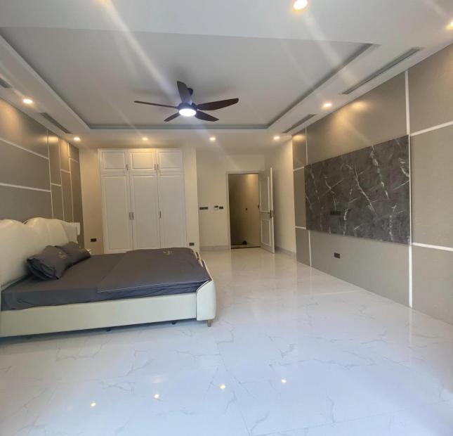 56m Mặt Tiền 6m Nhỉnh 14 Tỷ Phố Nghĩa Đô Cầu Giấy. Phân Lô Khu Vực Vip Dân Trí Cao An Ninh Ổn