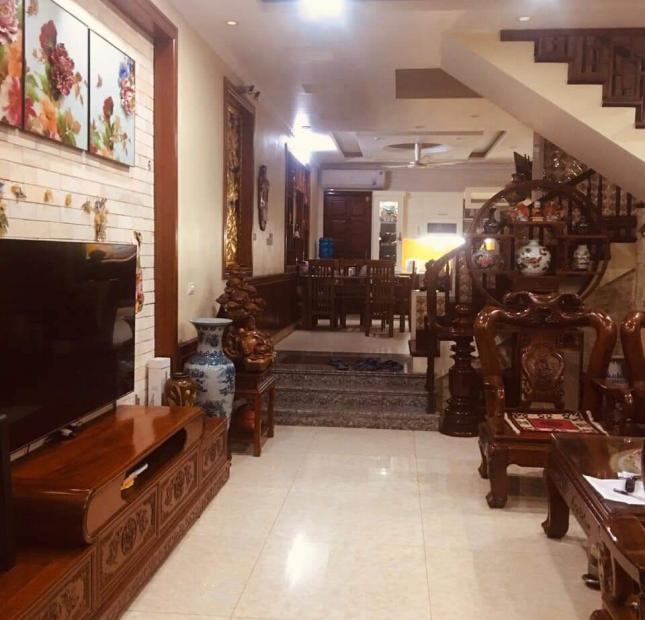 BÁN NHÀ 3 TẦNG TRỤC ĐƯỜNG ĐÔI BÃI MUỐI,P.CAO THẮNG. DT:90M2,MT:5M