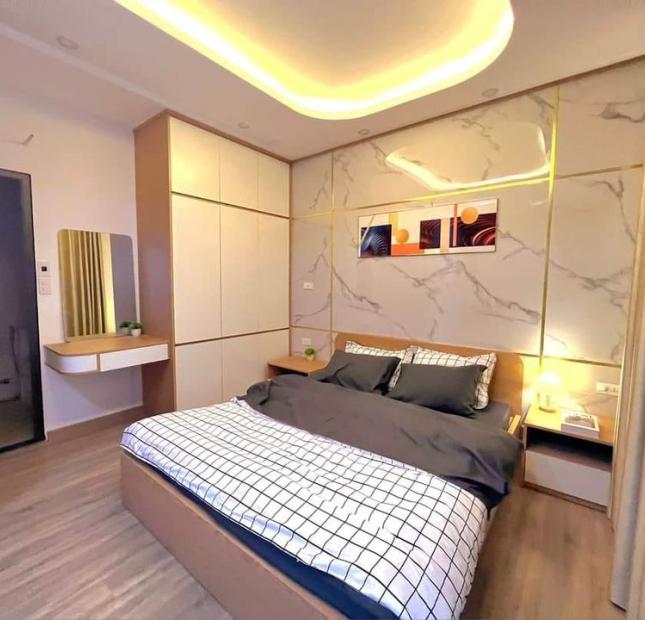 Nhà đẹp Thanh Xuân - Ô TÔ VÀO NHÀ, THANG MÁY, 40m2, nhỉnh 6TỶ