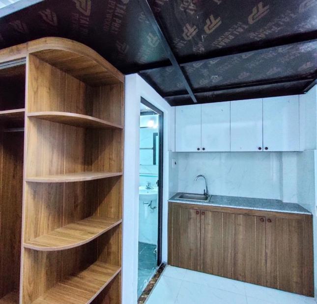Bán CCMN Yên Xá-Thanh Trì. giáp KĐT Văn Quán, 21P gác xép, doanh thu 1 tỷ/năm, giá 10,8 tỷ. Lh: 0984672007.