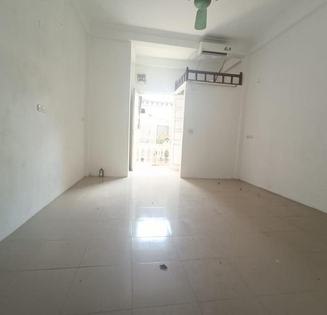 Hàng Bột - Đống Đa,60m2 x 3 tầng,giá 4.5 tỷ