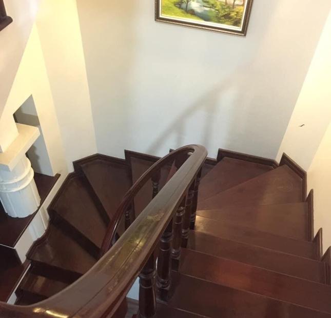 Bán nhà Hoàng Như Tiếp - Lô Góc - 79 m2 - ngõ Oto gần TH Ngọc Lâm