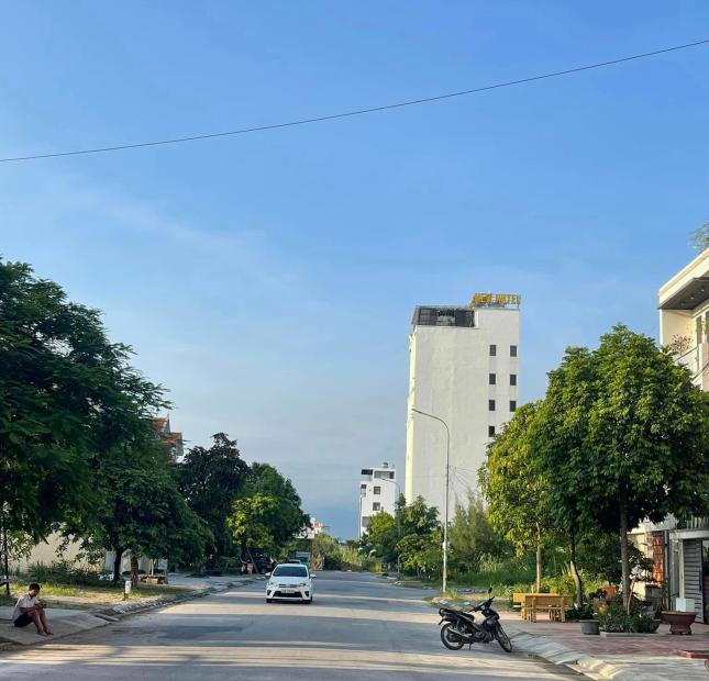 BÁN LÔ C3 Ô 18 KĐT CAO XANH,HÀ KHÁNH A. DT: 200M2,MT:8M !!!