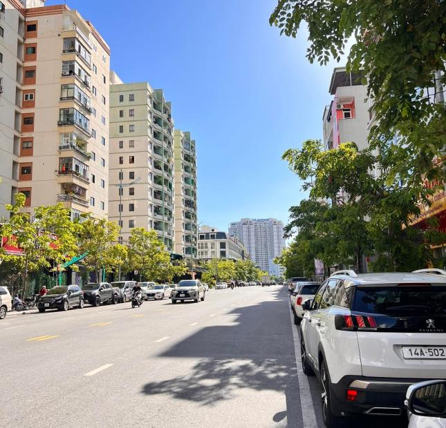 BÁN NHÀ 4 TẦNG MẶT ĐƯỜNG 25/4 SIÊU ĐẮC ĐỊA TP HẠ LONG. DT:60M2 !!!