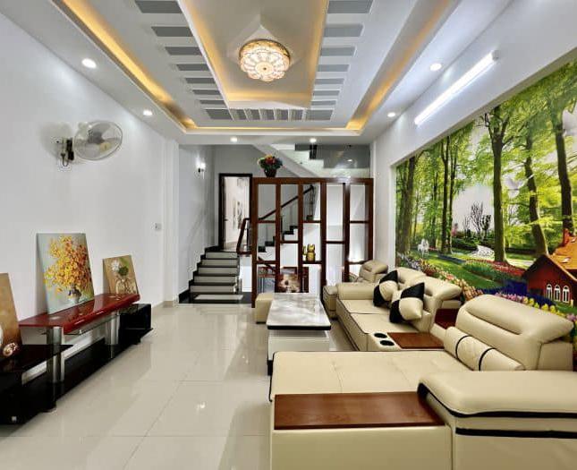 Cần bán nhà Nguyễn Sỹ Sách, Tân Bình, xe hơi đậu trước cửa, tặng nội thất, giá 5tỷ7