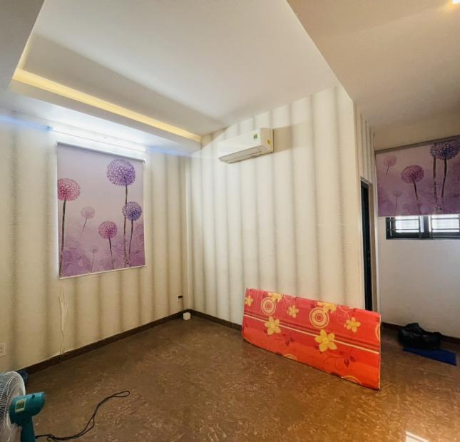 Cho thuê nguyên căn 250m² mặt tiền Nguyễn Thái Sơn gần bệnh viện 175