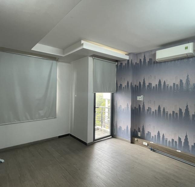 Cho thuê nguyên căn 250m² mặt tiền Nguyễn Thái Sơn gần bệnh viện 175