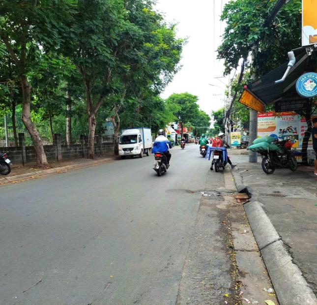 Bán  Nhà Thủ Đức, HXH, 3Tầng, 3PN Chỉ2.X Tỷ, Thiết Kế Đẹp Gần Ngã Tư Cầu Vượt Linh Xuân