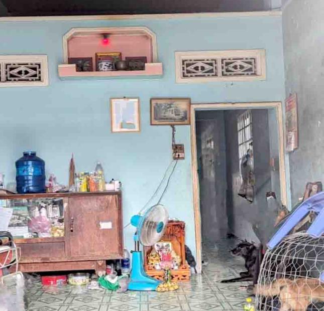 Bán Gấp Nhà Gần Làng Đại Học, Thủ Đức, 80m2, Chỉ 3.X Tỷ SIÊU NGON