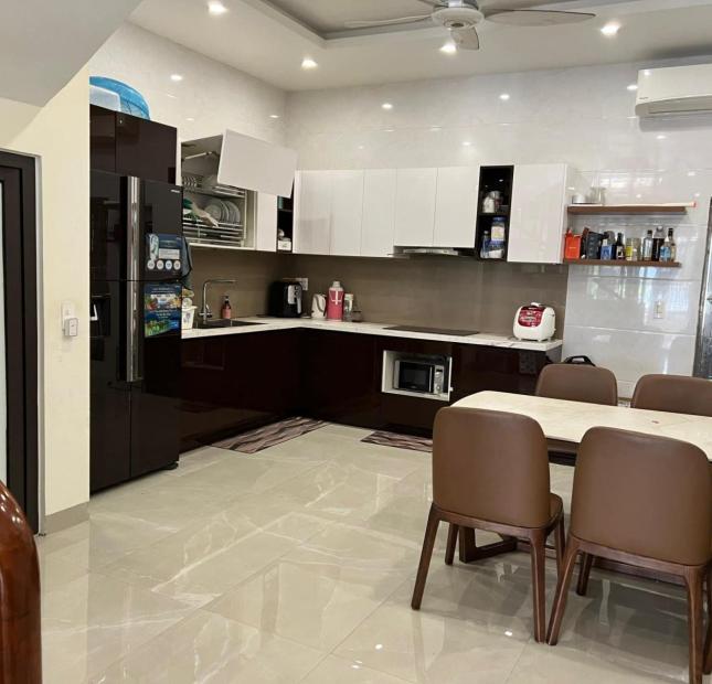 BÁN NHÀ 3.5 TẦNG KHU ĐẦU GỀNH HÀ KHÁNH A. DT:75M2,MT:5M.VIEW BIỂN !!!