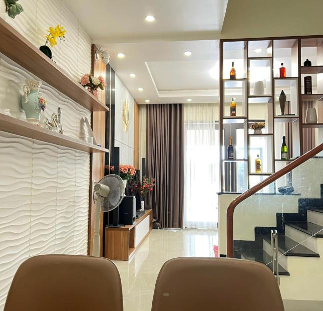 BÁN NHÀ 3.5 TẦNG KHU ĐẦU GỀNH HÀ KHÁNH A. DT:75M2,MT:5M.VIEW BIỂN !!!