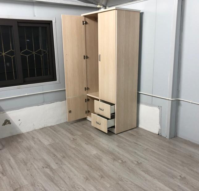 Chính chủ còn 2 phòng cần cho thuê tại nhà tập thể tầng 5, Lương Định Của, Phương Mai, Đống Đa