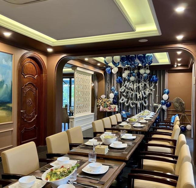 Siêu Biệt Thự Việt Hưng, Ở Đẳng Cấp, Kinh Doanh Sầm Uất, Đỉnh Cao Lô Góc, Mặt Tiền Khủng.