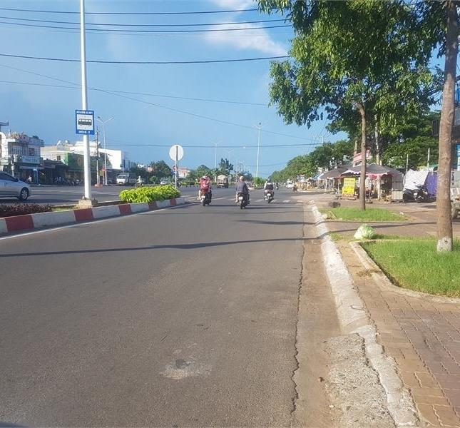 Cho thuê mặt bằng ngang 10x10m mặt tiền đường Bình Giã, TPVT