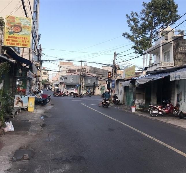 Cho thuê mặt bằng gần ngã tư Lê lai, TPVT cửa kính máy lạnh