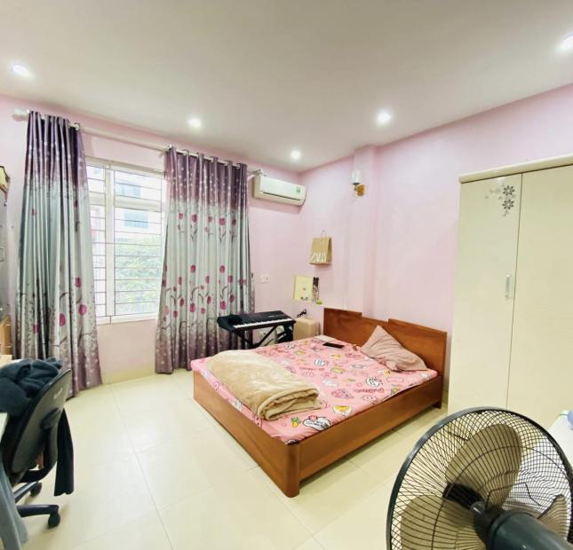55m 7 Tầng Lô Góc Phố Hoàng Hoa Thám. Nhà Thang Máy Gần Ô Tô Giá Đầu Tư. Chủ Cần Bán Gấp.