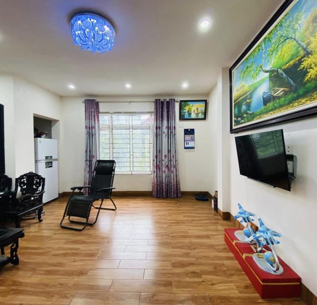 55m 7 Tầng Lô Góc Phố Hoàng Hoa Thám. Nhà Thang Máy Gần Ô Tô Giá Đầu Tư. Chủ Cần Bán Gấp.