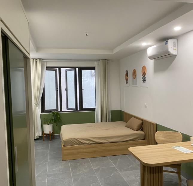 Cho thuê Căn Chung cư mini tại Nguyễn Đình Thi, Tây Hồ. Cách hồ 10m View thoáng. Chỉ 7tr 