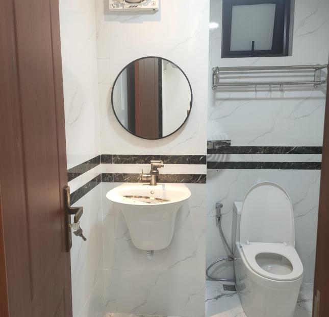 Chính chủ bán căn hộ CT3 Dương Đình Nghệ 142m2 Giá 35tr/m2 Đầy đủ nội thất 0904870265