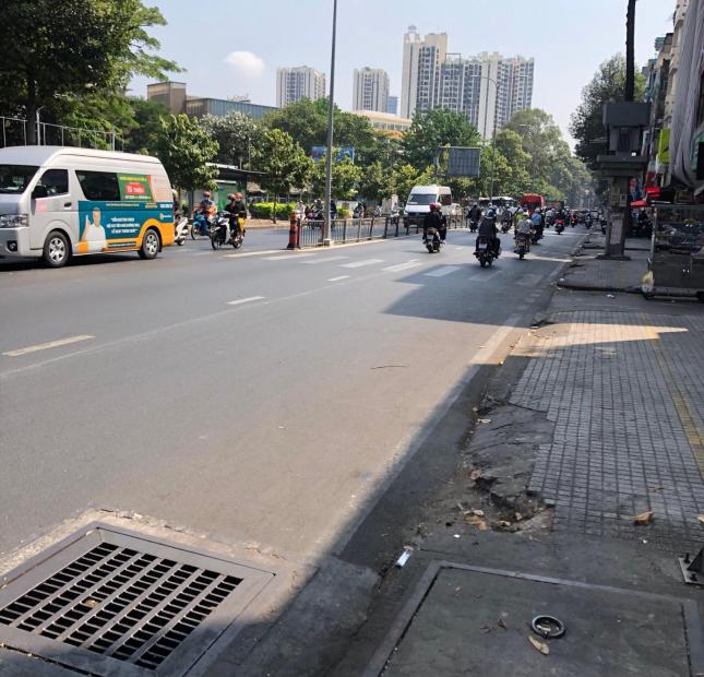 Cho Thuê Nhà Mặt Tiền Số  296 Đường 3 tháng 2. Tại trung tâm Quận 10 
