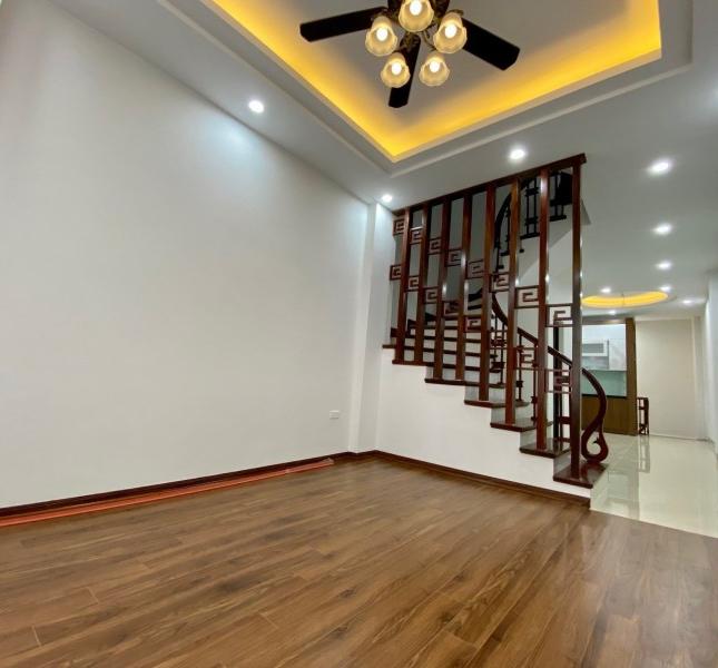 Cực hiếm, Nhà 5 tầng phố Lâm Hạ, Phân lô, Ngõ Ôtô tránh nhau, thông Nguyễn Sơn, Hồng Tiến. Nhỉnh 8