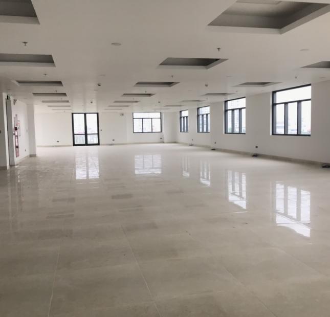 Cho thuê văn phòng tại Đội Cấn - Văn Cao 300 m2 view đẹp giá 210 nghìn/m2