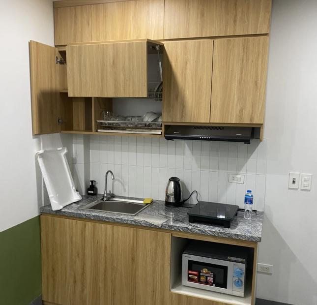 Cho thuê Căn Chung cư mini tại Nguyễn Đình Thi, Tây Hồ. Cách hồ 8m View thoáng. Chỉ 7tr 