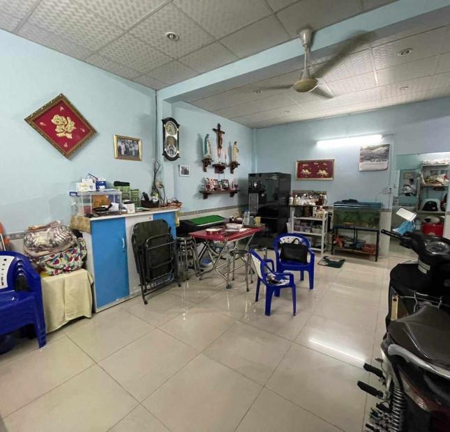 Nguyễn Thị Nhỏ, CV Thiên Phước, nhà trệt lầu, dt 48m2 bán gấp chỉ hơn 4 tỷ.