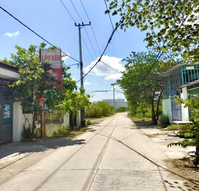 Bán suất biệt thự dành cho chuyên gia tại Cảng Vĩnh Tân giá 1 tỷ 550 full thổ.
