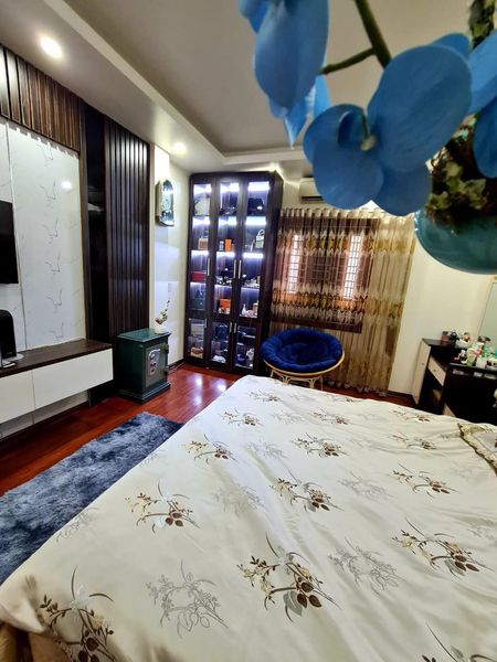 BÁN NHÀ 3.5 TẦNG MẶT ĐƯỜNG LÊ LỢI,P.YẾT KIÊU. DT:60M2,MT:4M KINH DOANH