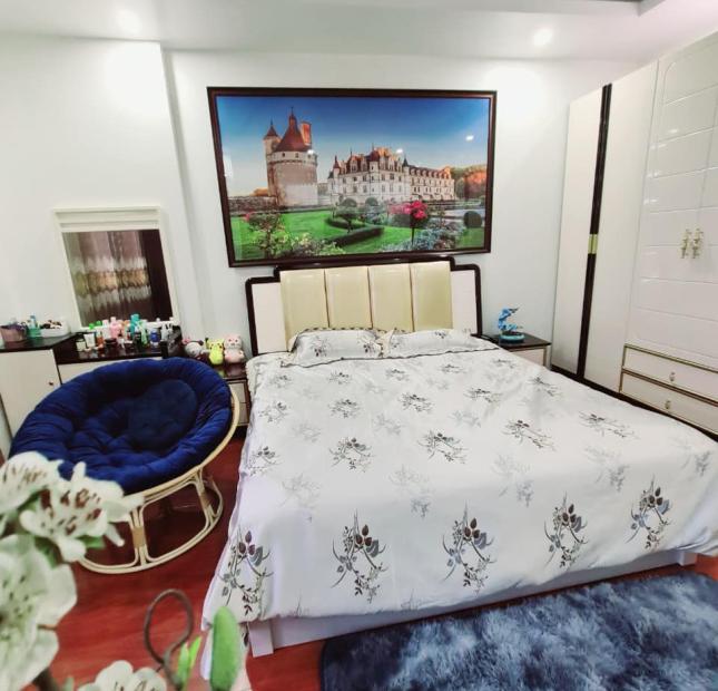 BÁN NHÀ 3.5 TẦNG MẶT ĐƯỜNG LÊ LỢI,P.YẾT KIÊU. DT:60M2,MT:4M KINH DOANH