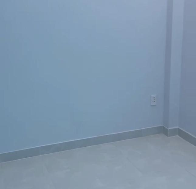 Cho thuê nhà nguyên căn mới xây Nguyễn Tri Phương, quận 10, DT 4x12,2m trệt 2 lầu ST