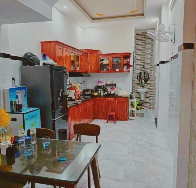 Bán Nhà Hẻm Phạm Ngũ Lão P. Lê Hồng Phong Quy Nhơn , 69m2 , 3 mê , Giá 3 Tỷ
