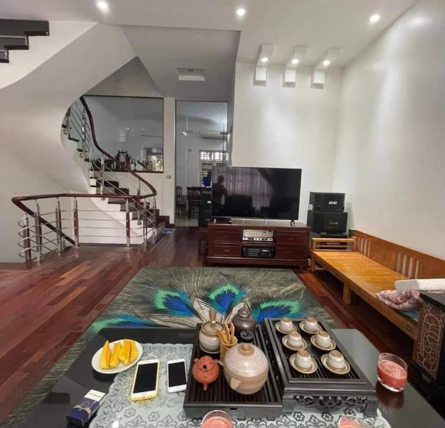BÁN NHÀ 5 TẦNG KĐT CỘT 5,P.HỒNG HÀ,HẠ LONG. DT: 77.75M2,MT:6M !!!