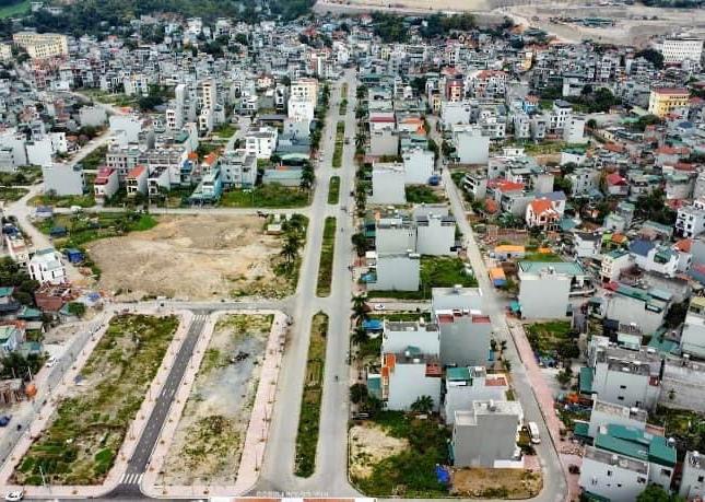 BÁN Ô ĐẤT 2 MẶT TIỀN CỰC RẺ KHU ĐÔ THỊ BÃI MUỐI – CAO THẮNG – HẠ LONG