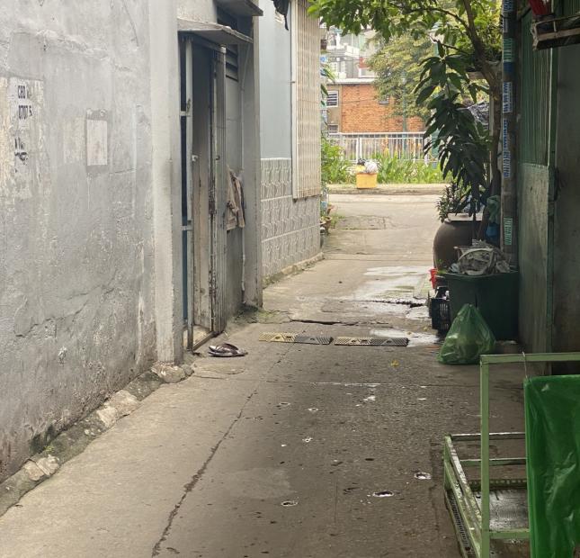 Bán Nhà Còn Mới DT43m2 Giá chỉ với 3ty 250 Đường Ba Đình Quận 8 Sổ sách trao tay