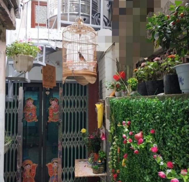 Bán nhà Văn Hương, Đống Đa 50m² 2 ngủ, 1,55 tỷ, nhà đẹp về ở luôn