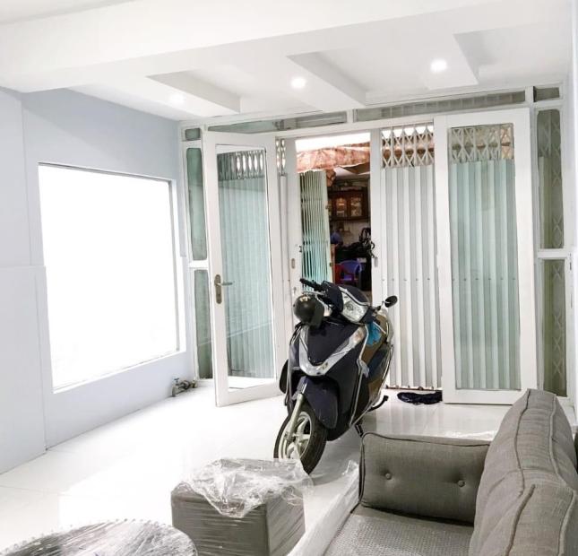 BÁN NHÀ 44M2  2TẦNG CHỈ 7,5 TỶ XE TẢI ĐẬU CỬA  KHU VIP CMT8 P13 Q10