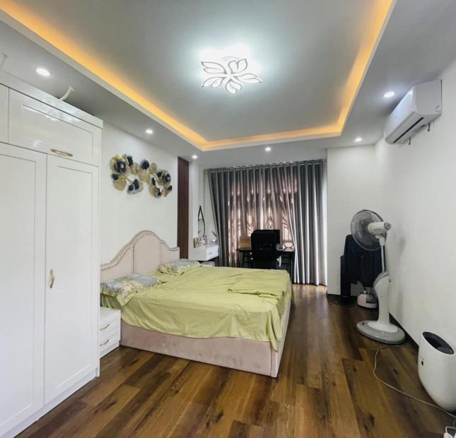 HOA HẬU VĨNH TUY- LÔ GÓC 2 MẶT THOÁNG - FULL NỘI THẤT - 4.5 TỶ