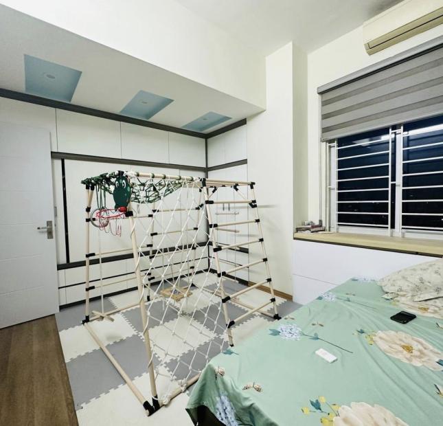  ĐẸP ĐỘC ! Bán chung cư Tây Hồ Võ Chí Công 100m 3PN Tặng nội thất view thoáng Bán Gấp ở Ngay 