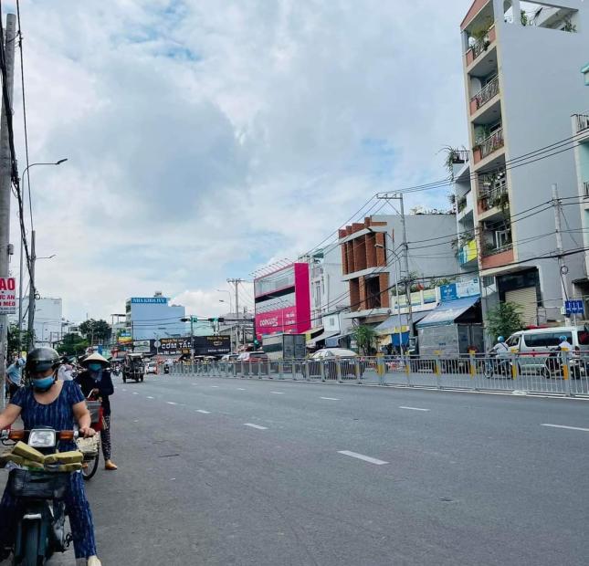 NHA BÌNH THẠNH,SÁT BÊN TRỤC ĐƯờNG PHẠM VĂN ĐỒNG,5x10, 2 TẦNG ,NHỈNH 4 TỶ