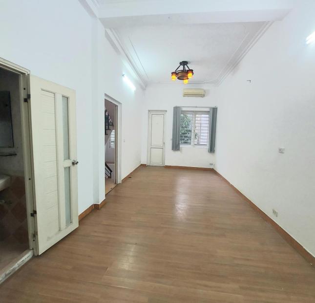 Nhà phân lô Lạc Trung 45m2 x 4tầng, mt 5m, oto đỗ cửa, làm Vp, 15tr/th